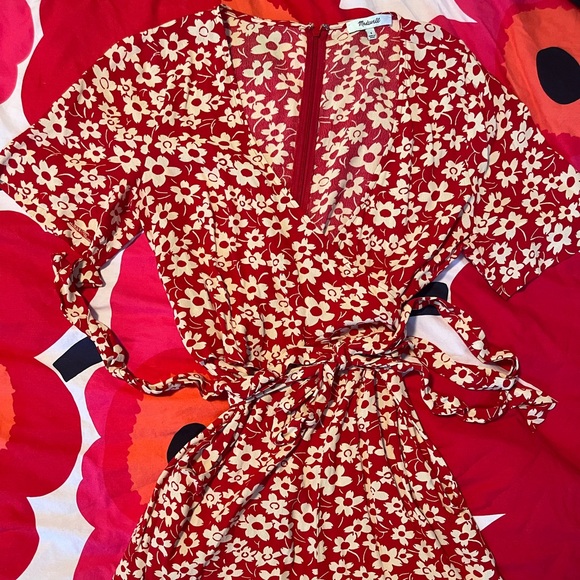 Madewell Daisy Romper - Picture 2 of 3